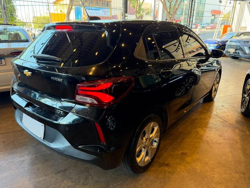 Chevrolet Onix 10tmt ltz - foto 5