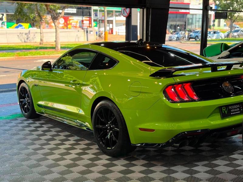 Ford Mustang 5.0 V8 Ti CVT Gasolina Black Shadow Selectshift - foto 6