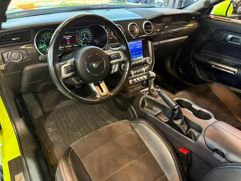 Ford Mustang gt - foto 13