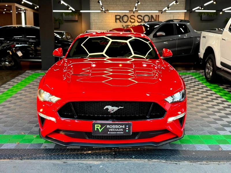 Ford Mustang gt - foto 2