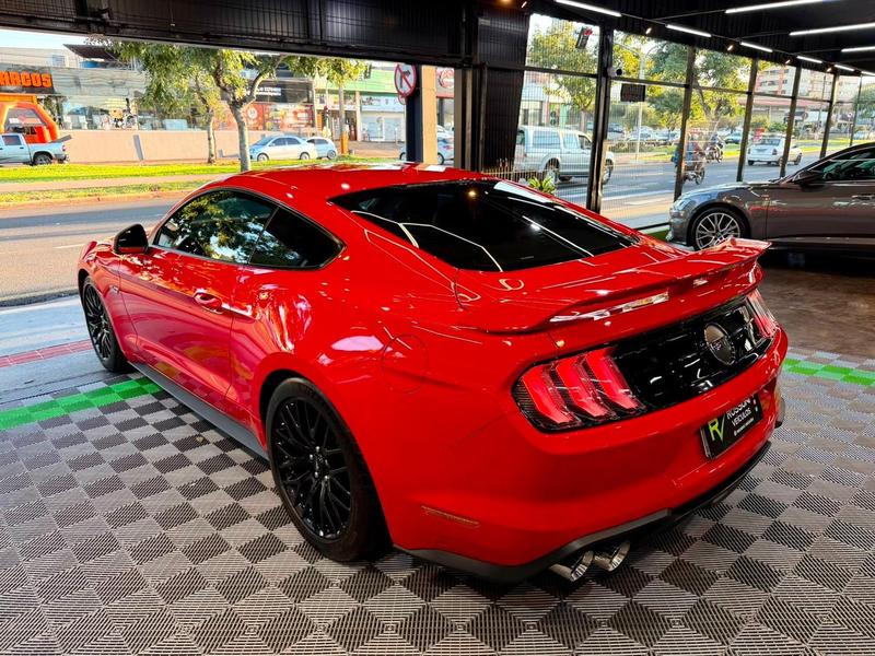 Ford Mustang gt - foto 6