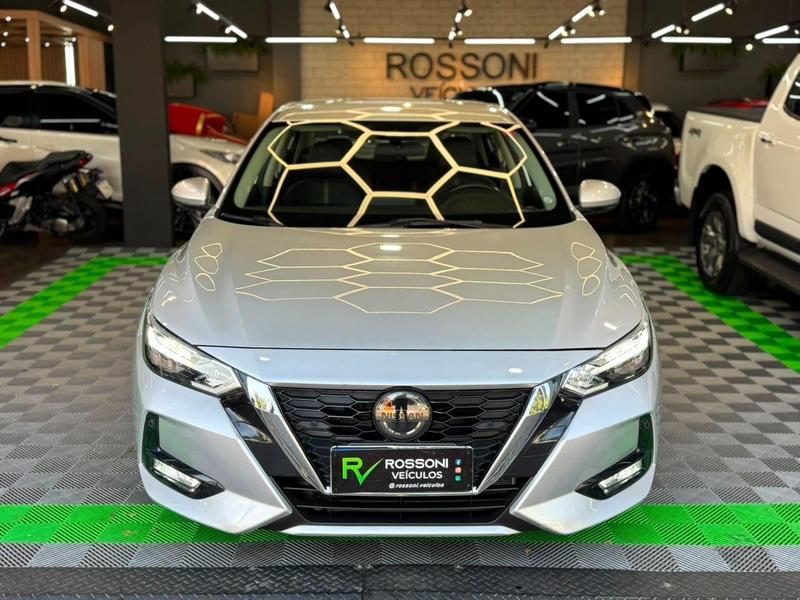 Nissan Sentra Adv CVT - foto 2