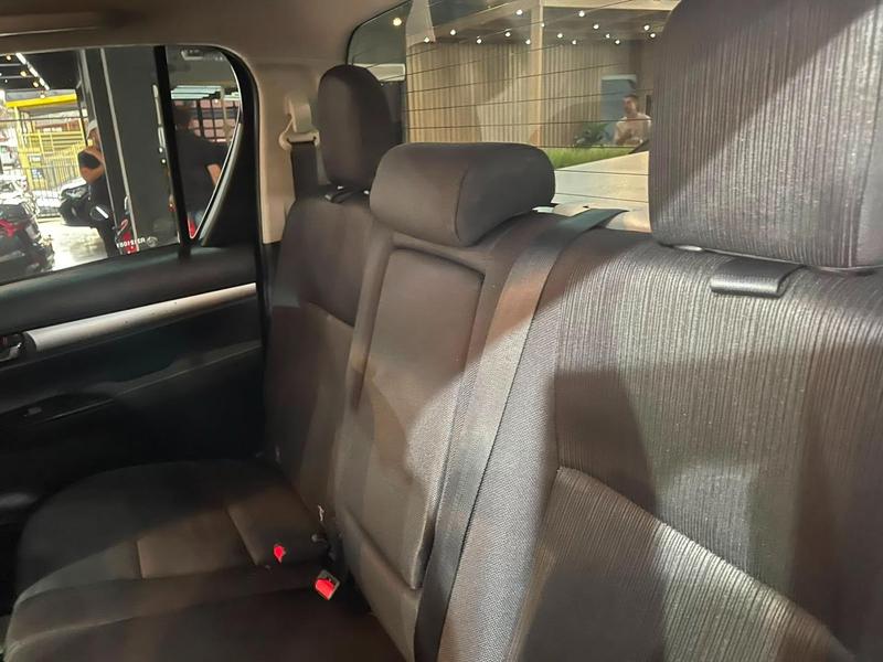 Toyota Hilux Cdsr A4fd - foto 8