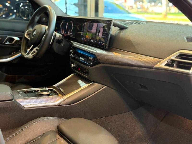 BMW 320i M Sport Flex - foto 18