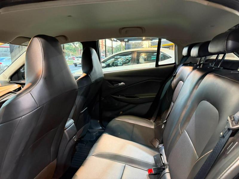 Chevrolet Onix 10tat - foto 17
