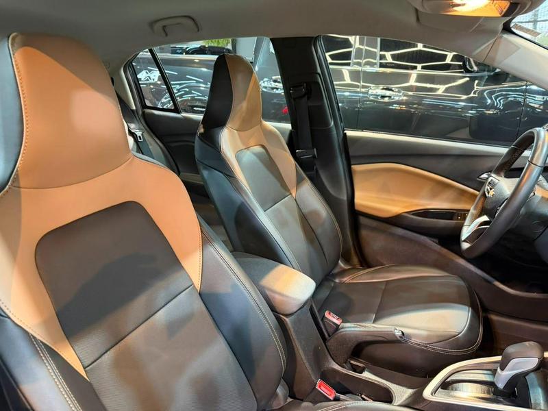 Chevrolet Onix 10tat - foto 14