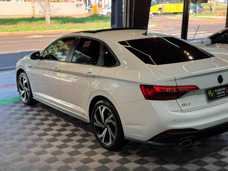 Volkswagen Jetta GLi - foto 6