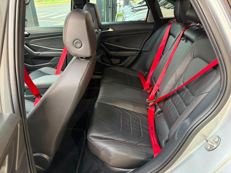 Volkswagen Jetta GLi Ag - foto 17