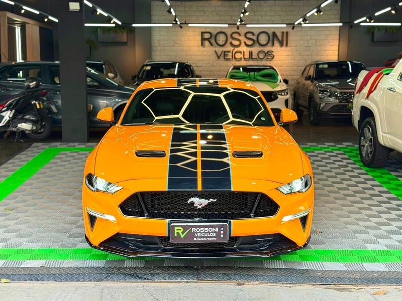 Ford Mustang GT - foto 2