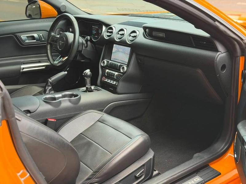 Ford Mustang GT - foto 15