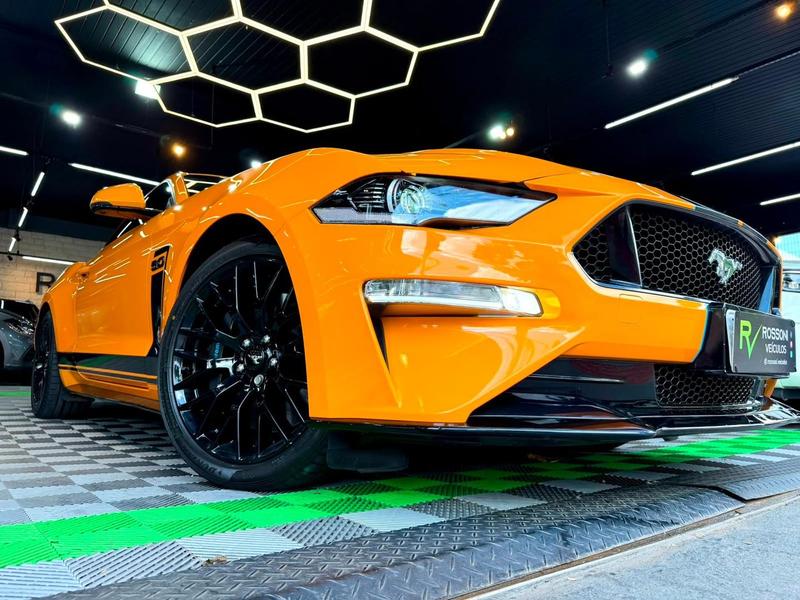 Ford Mustang GT - foto 8