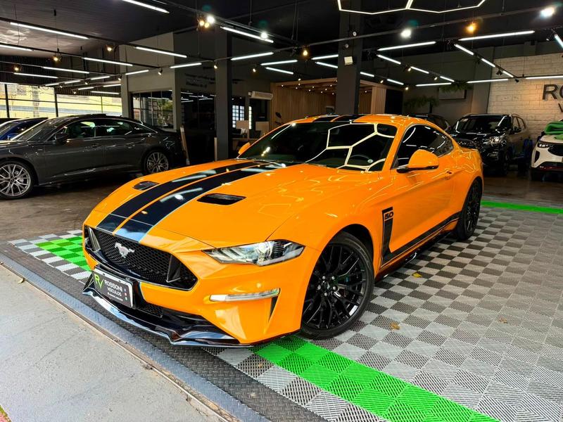 Ford Mustang GT - foto 9