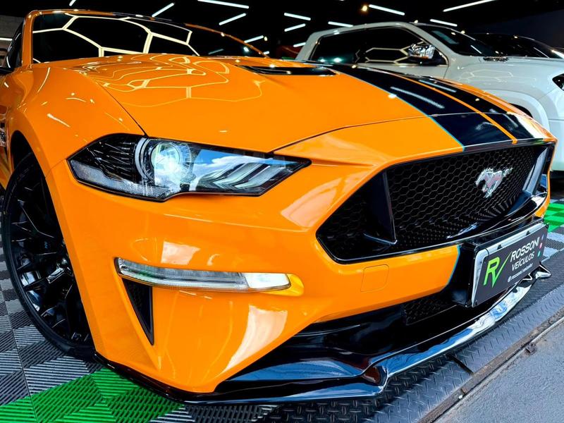 Ford Mustang GT - foto 11