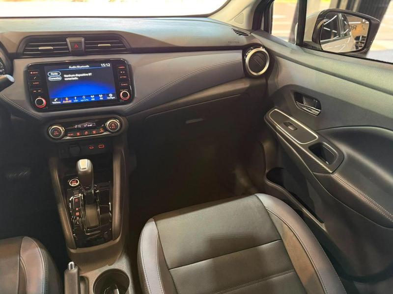 Nissan Versa Excl CVT - foto 17