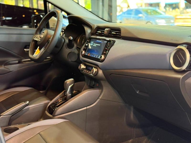 Nissan Versa Excl CVT - foto 13