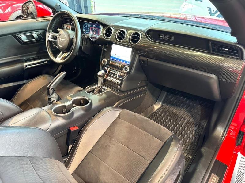 Ford Mustang GT - foto 14