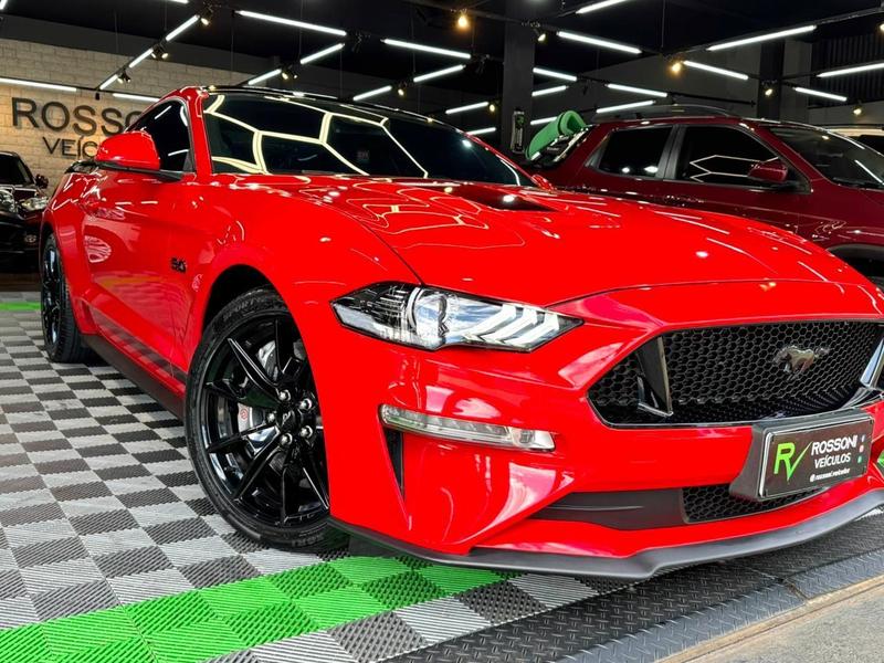 Ford Mustang GT - foto 8