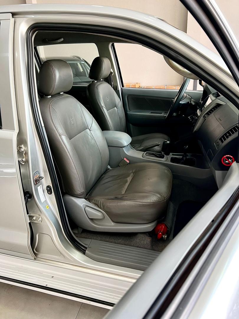 TOYOTA HILUX SRV 4X4 3.0 TURBO DIESEL CABINE DUPLA - foto 9