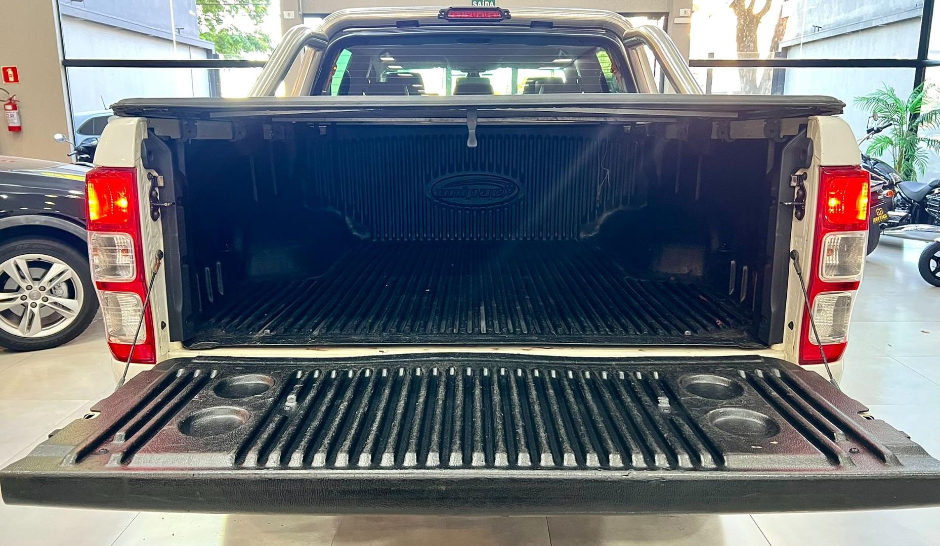 FORD RANGER XLT 4X4 3.2 TURBO DIESEL - foto 17