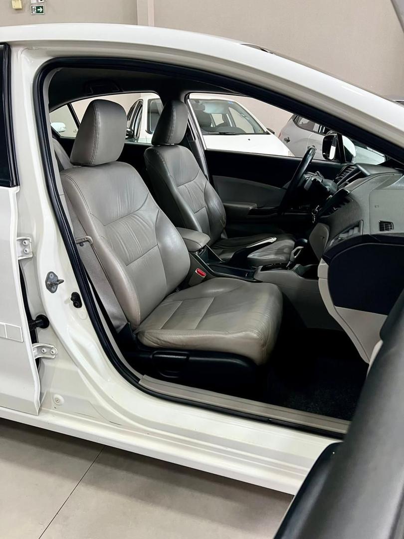 HONDA CIVIC LXR 2.0 - foto 10