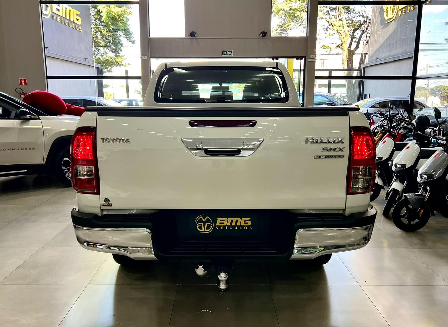TOYOTA HILUX SRX 4X4 2.8 TURBO DIESEL CABINE DUPLA - foto 6