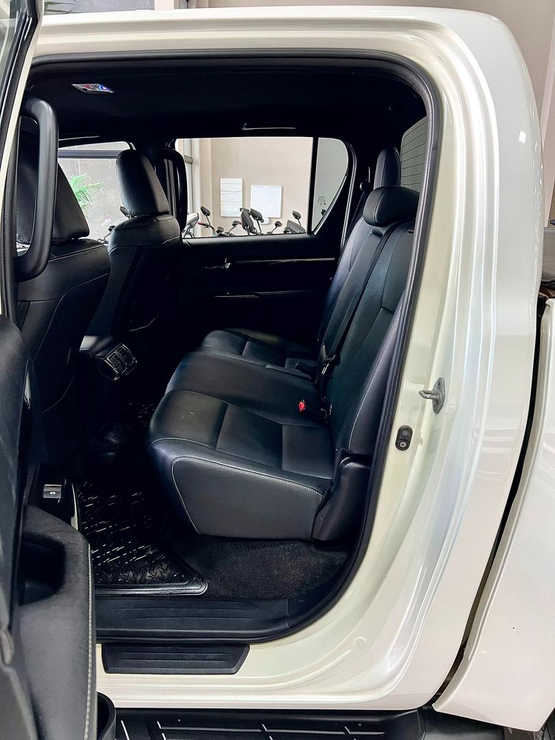 TOYOTA HILUX SRX 4X4 2.8 TURBO DIESEL CABINE DUPLA - foto 8