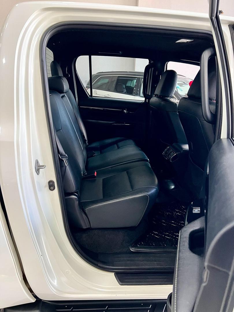 TOYOTA HILUX SRX 4X4 2.8 TURBO DIESEL CABINE DUPLA - foto 10