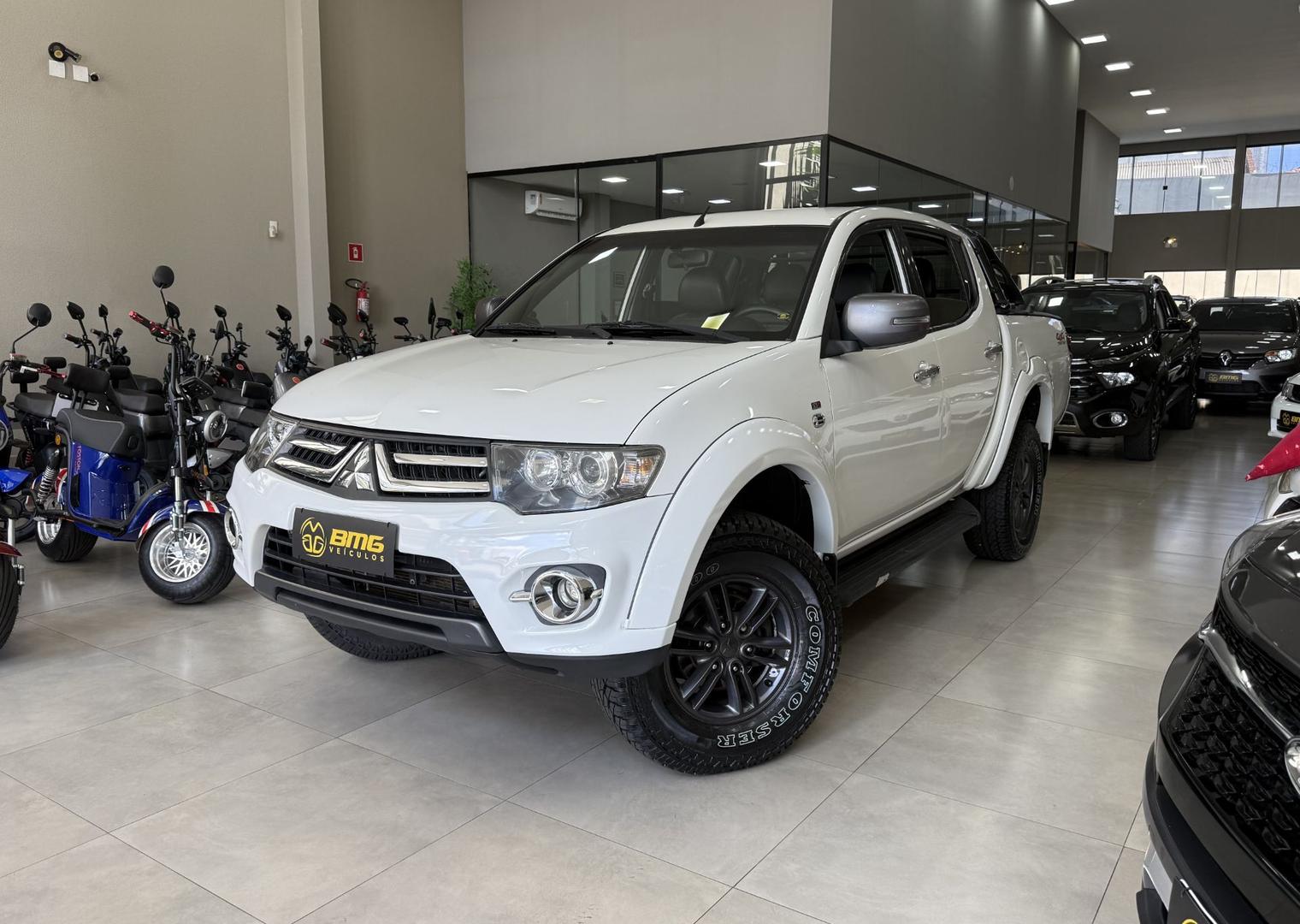 MITSUBISHI L200 TRITON HPE 3.2 TURBO DIESEL - foto 2
