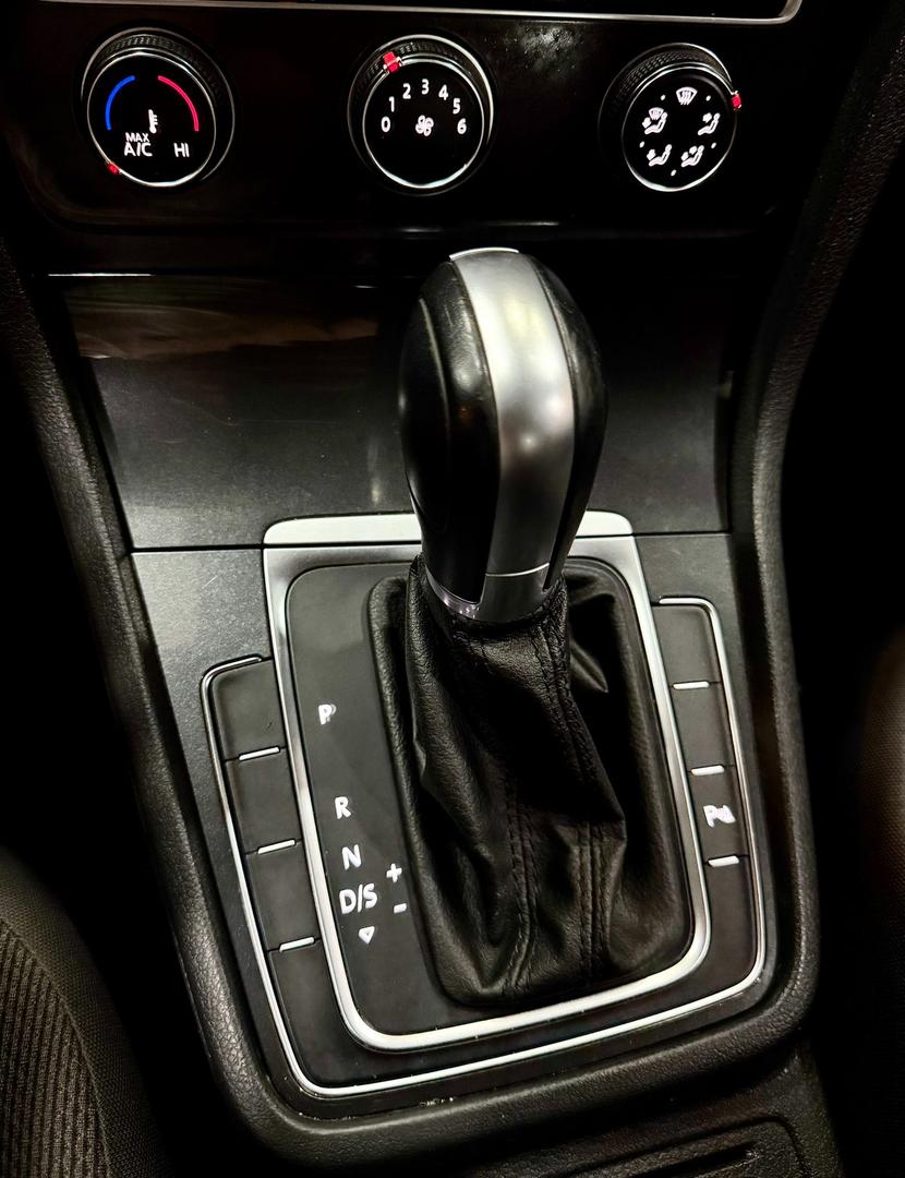 VOLKSWAGEN GOLF COMFORTLINE 1.0 TSI - foto 13