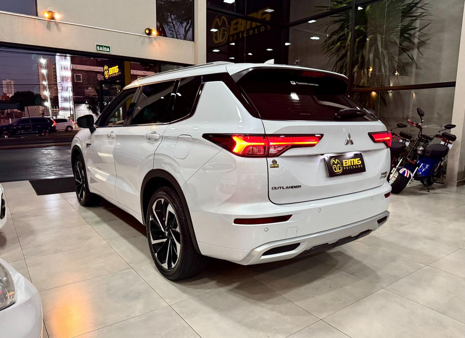 MITSUBISHI OUTLANDER HPE-S PHEV 2.4 AWC - foto 3