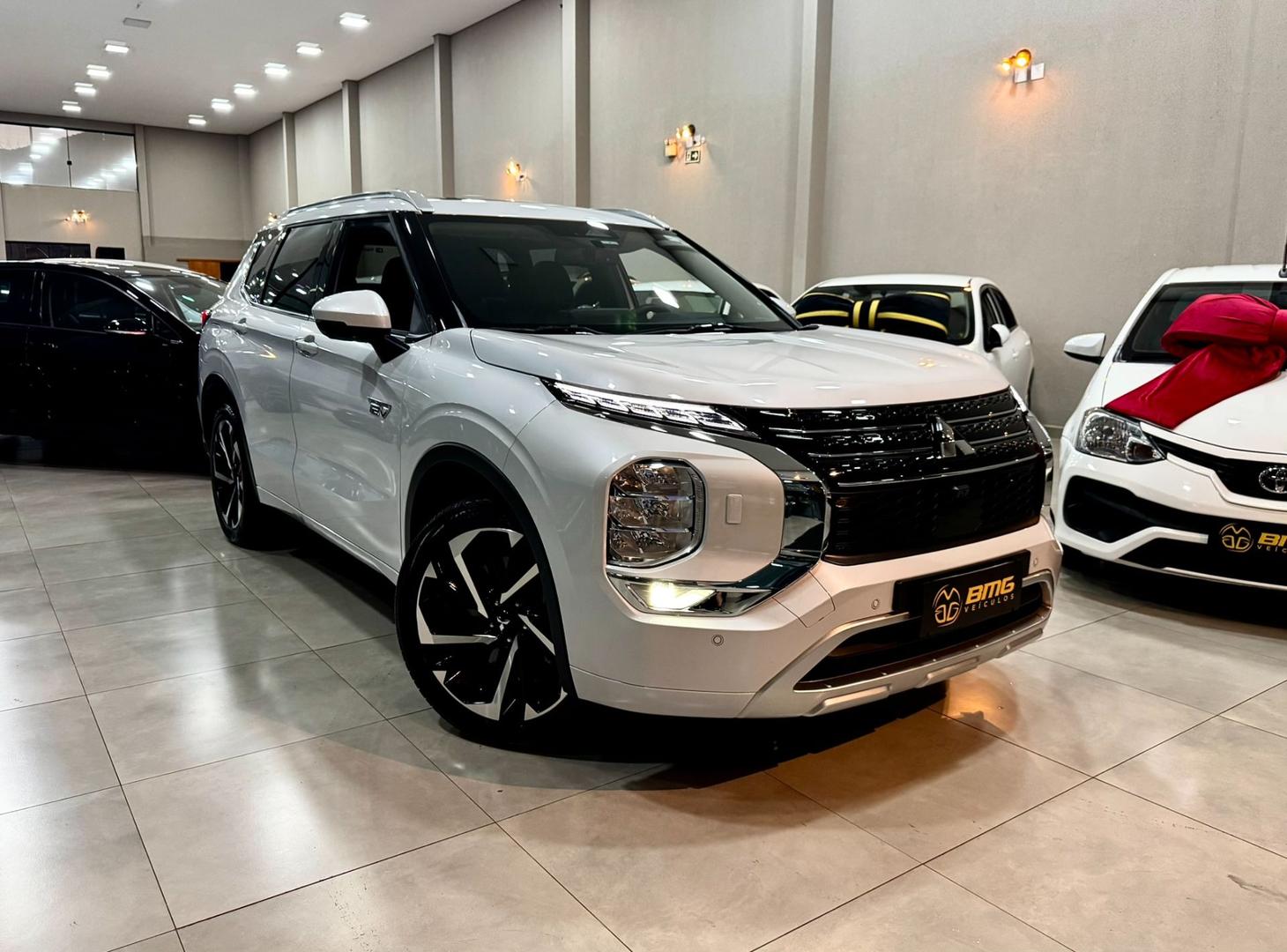 MITSUBISHI OUTLANDER HPE-S PHEV 2.4 AWC - foto 1