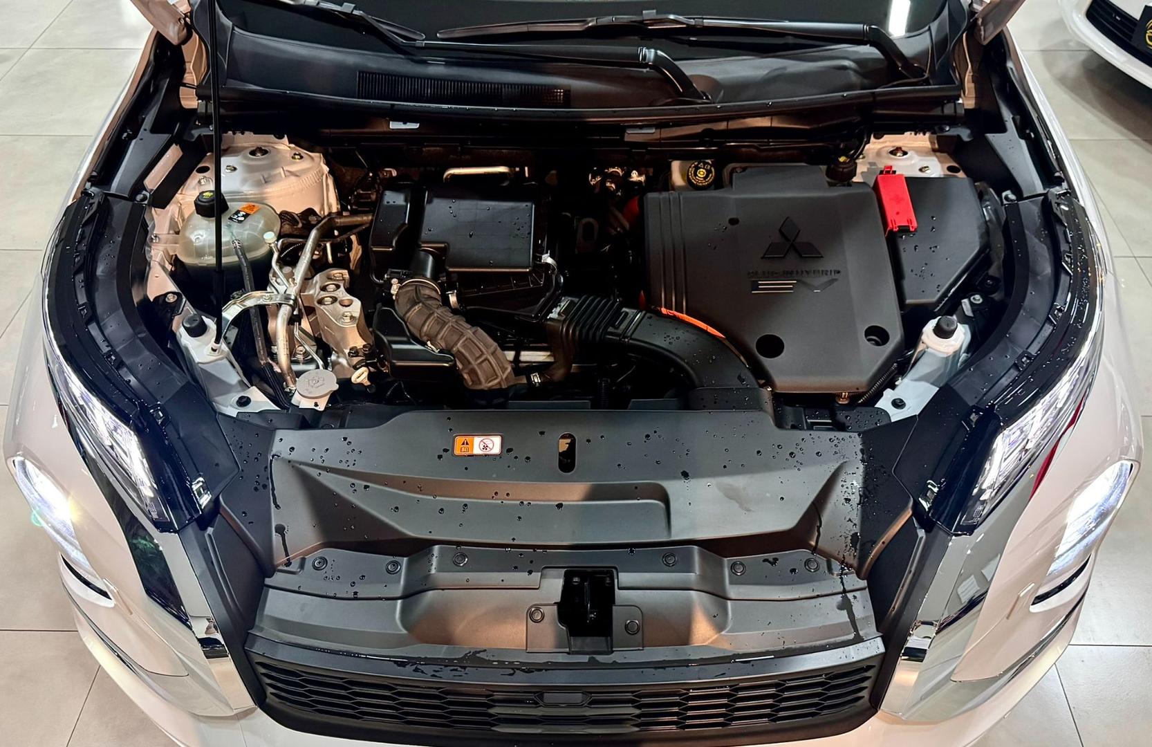 MITSUBISHI OUTLANDER HPE-S PHEV 2.4 AWC - foto 20