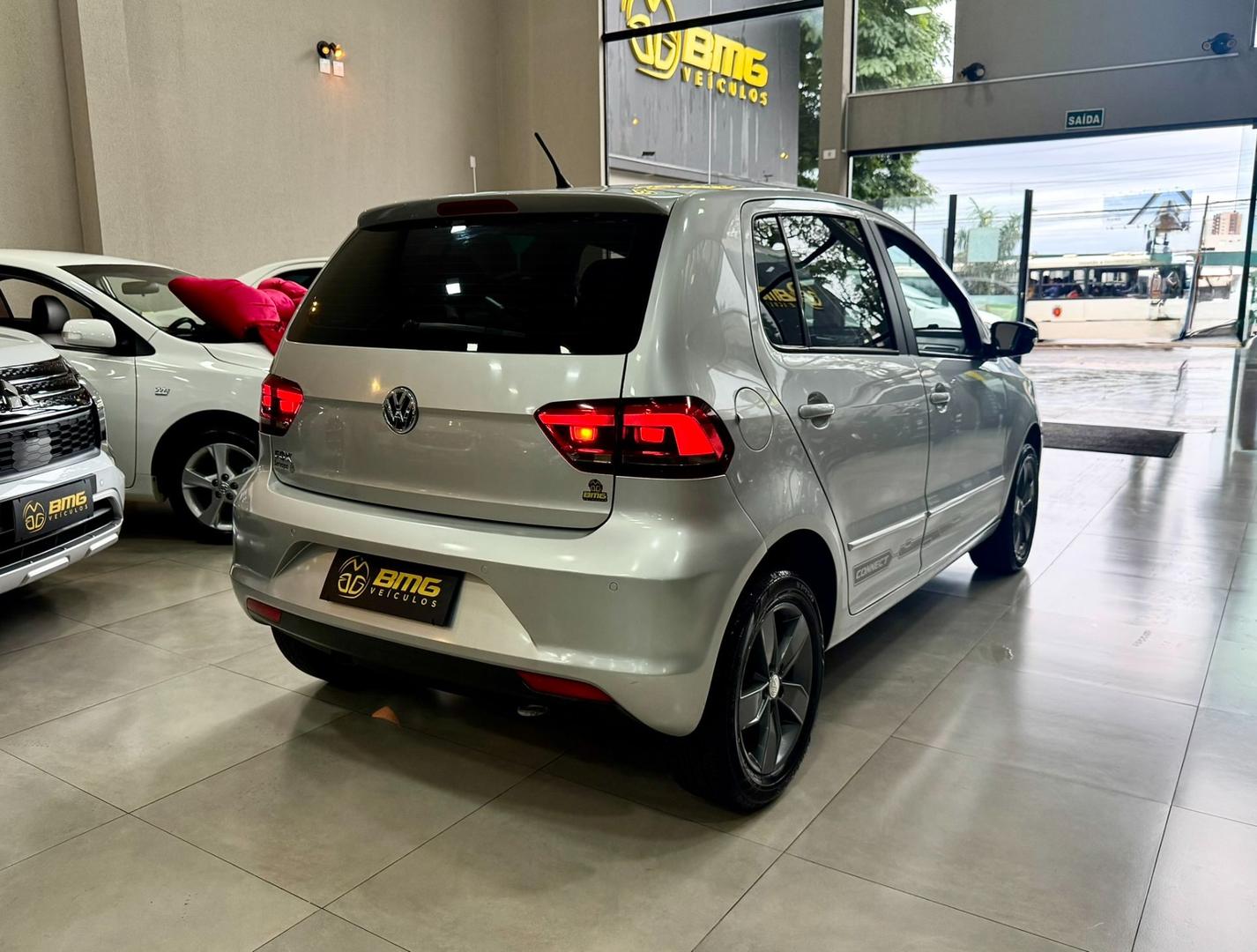 VOLKSWAGEN FOX CONNECT 1.6 - foto 4