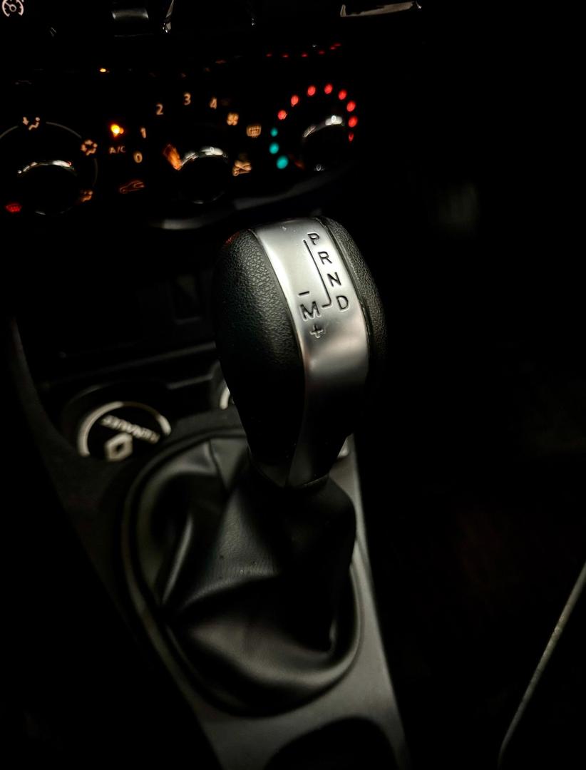 RENAULT DUSTER DYNAMIQUE 2.0  - foto 13