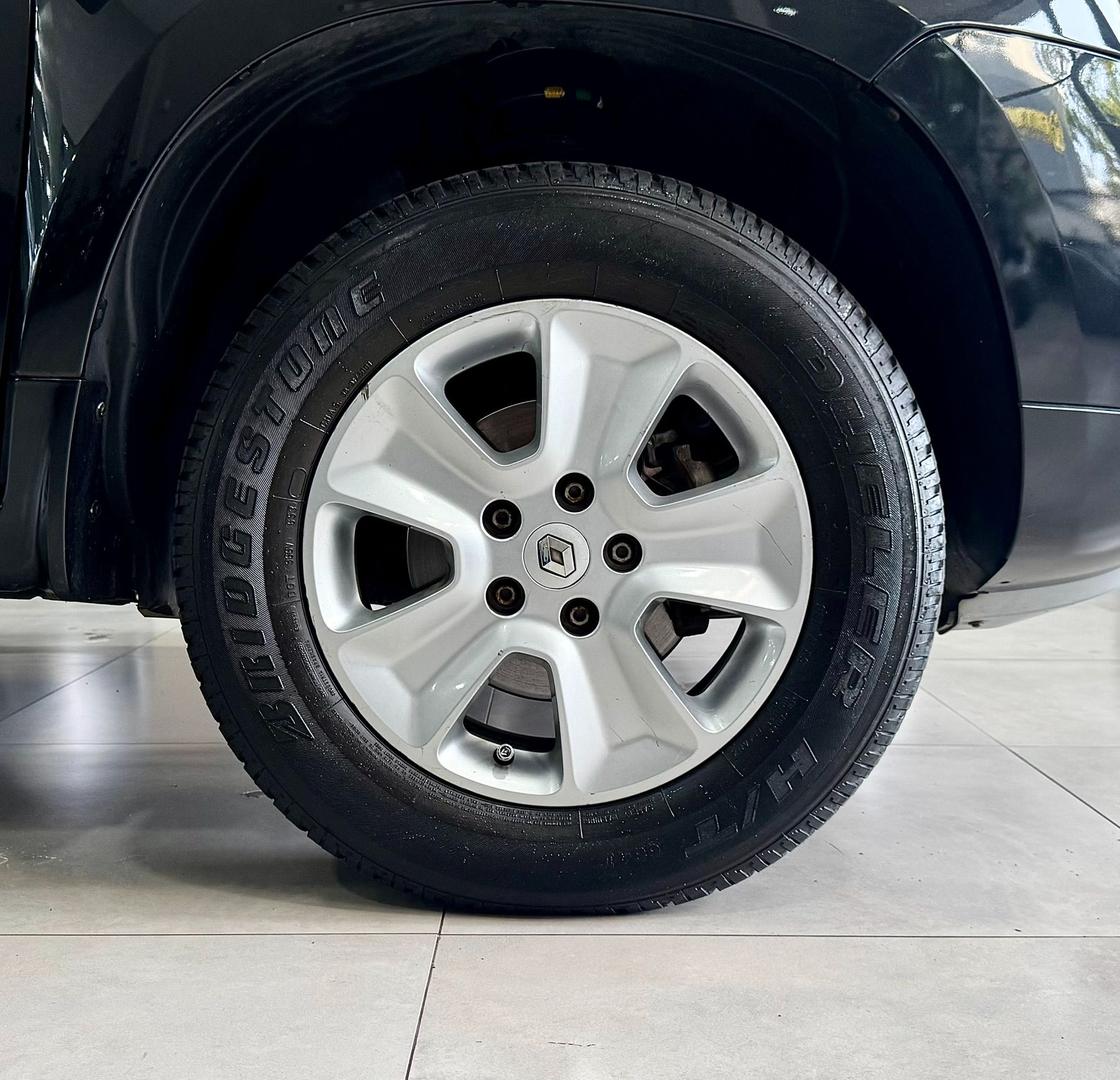 RENAULT DUSTER DYNAMIQUE 2.0  - foto 17