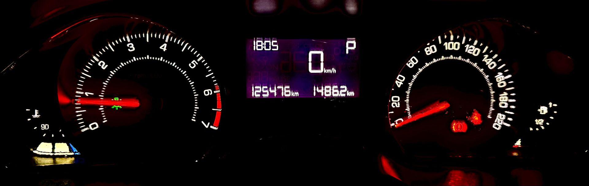 PEUGEOT 2008 ALLURE 1.6 - foto 16