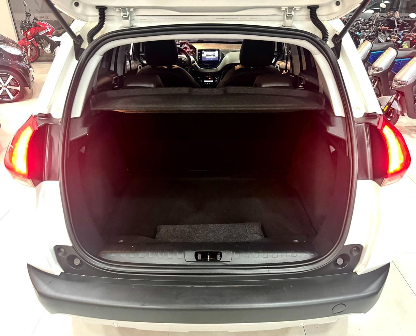 PEUGEOT 2008 ALLURE 1.6 - foto 17