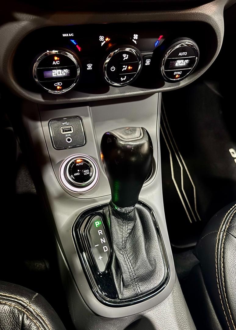 FIAT TORO VOLCANO 2.0 TURBO DIESEL 4X4 - foto 13