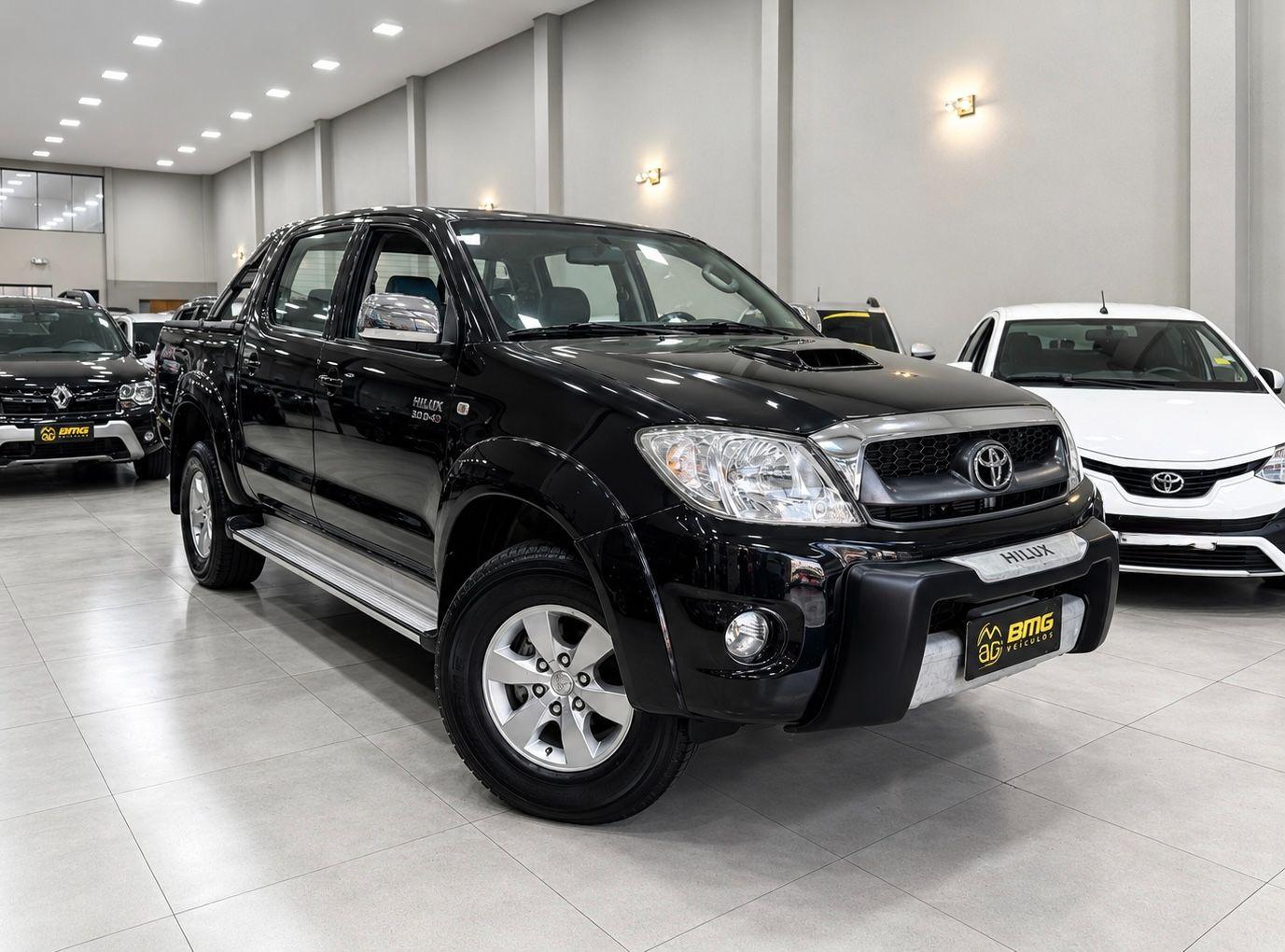TOYOTA HILUX SRV 3.0 TURBO DIESEL 4X2 - foto 1