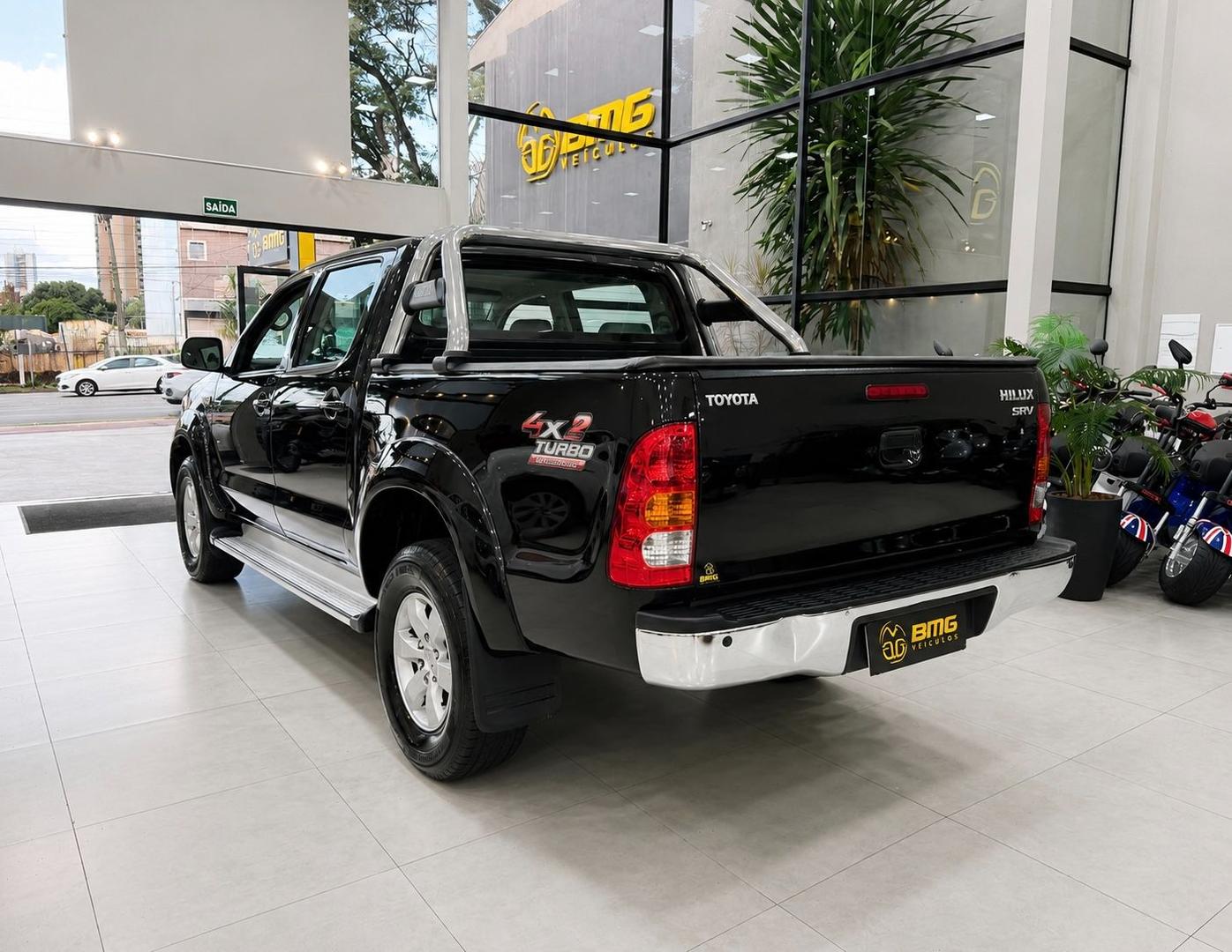 TOYOTA HILUX SRV 3.0 TURBO DIESEL 4X2 - foto 3