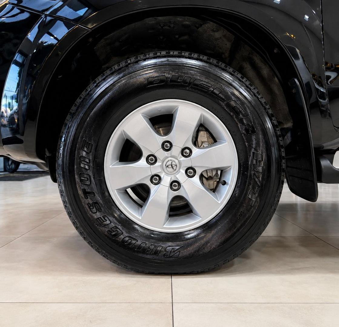 TOYOTA HILUX SRV 3.0 TURBO DIESEL 4X2 - foto 18
