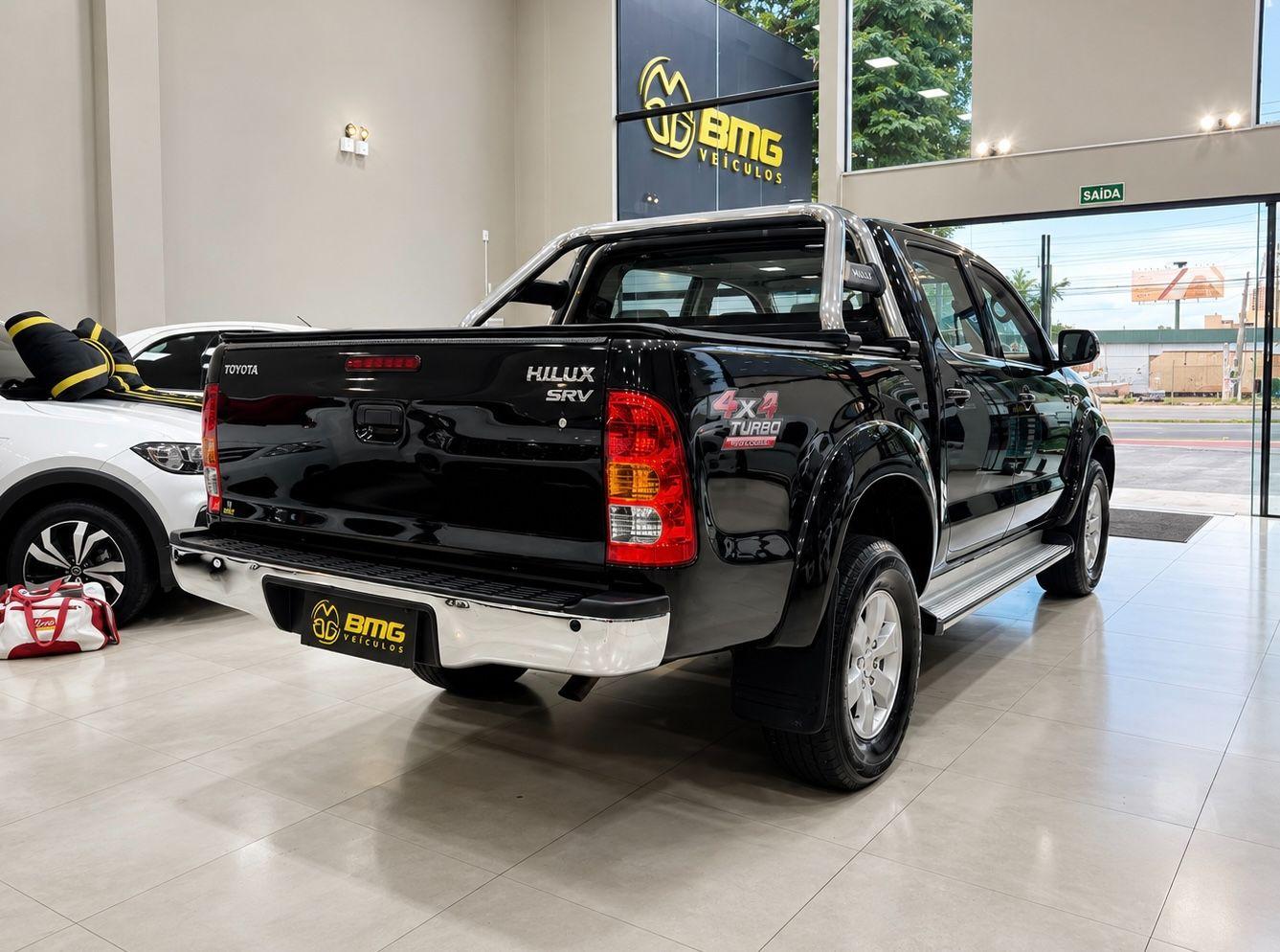 TOYOTA HILUX SRV 3.0 TURBO DIESEL 4X2 - foto 4