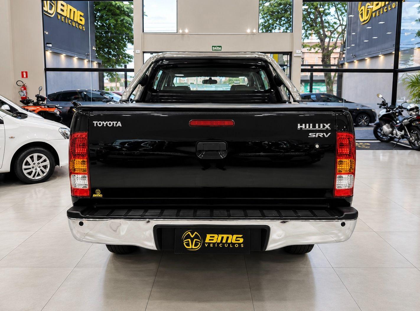 TOYOTA HILUX SRV 3.0 TURBO DIESEL 4X2 - foto 6