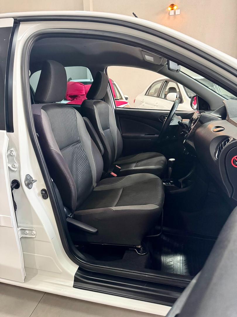 TOYOTA ETIOS SEDAN XS 1.5 - foto 9