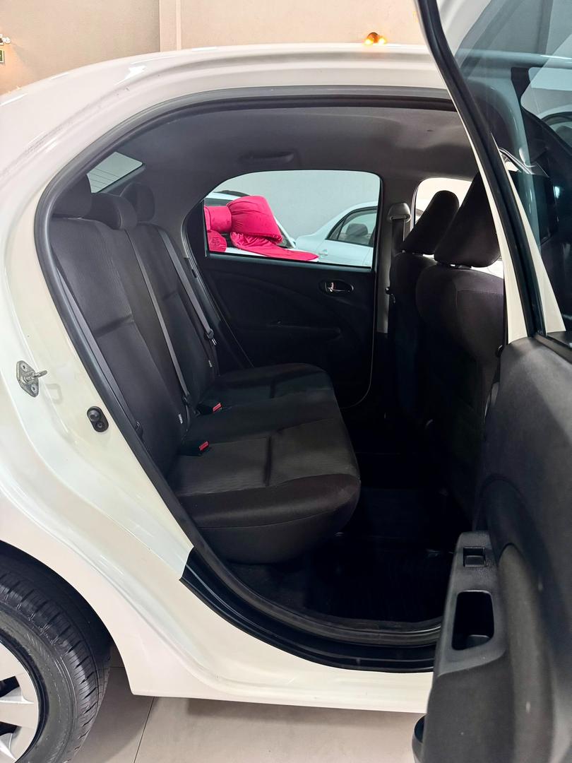 TOYOTA ETIOS SEDAN XS 1.5 - foto 10