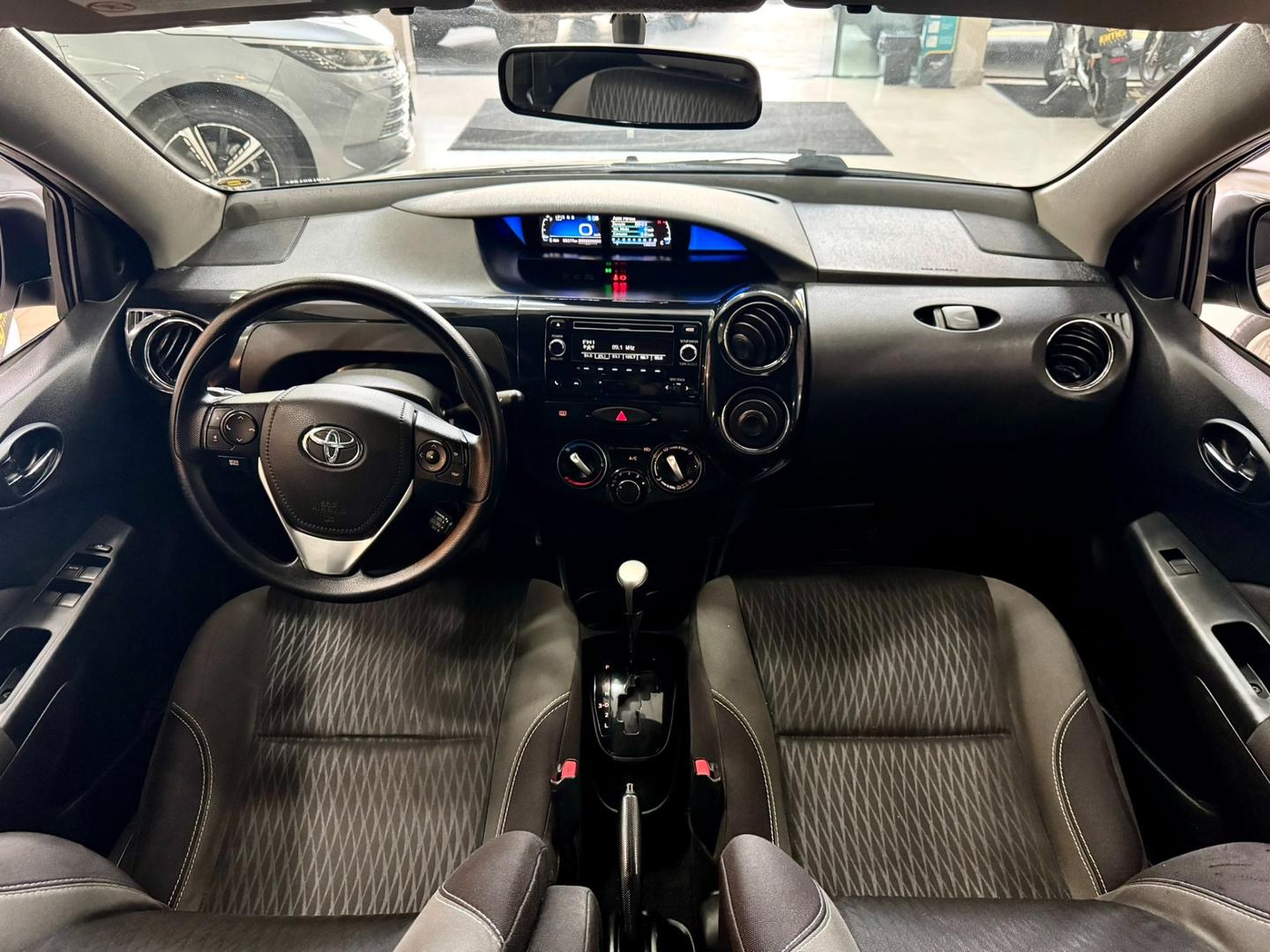 TOYOTA ETIOS SEDAN XS 1.5 - foto 11