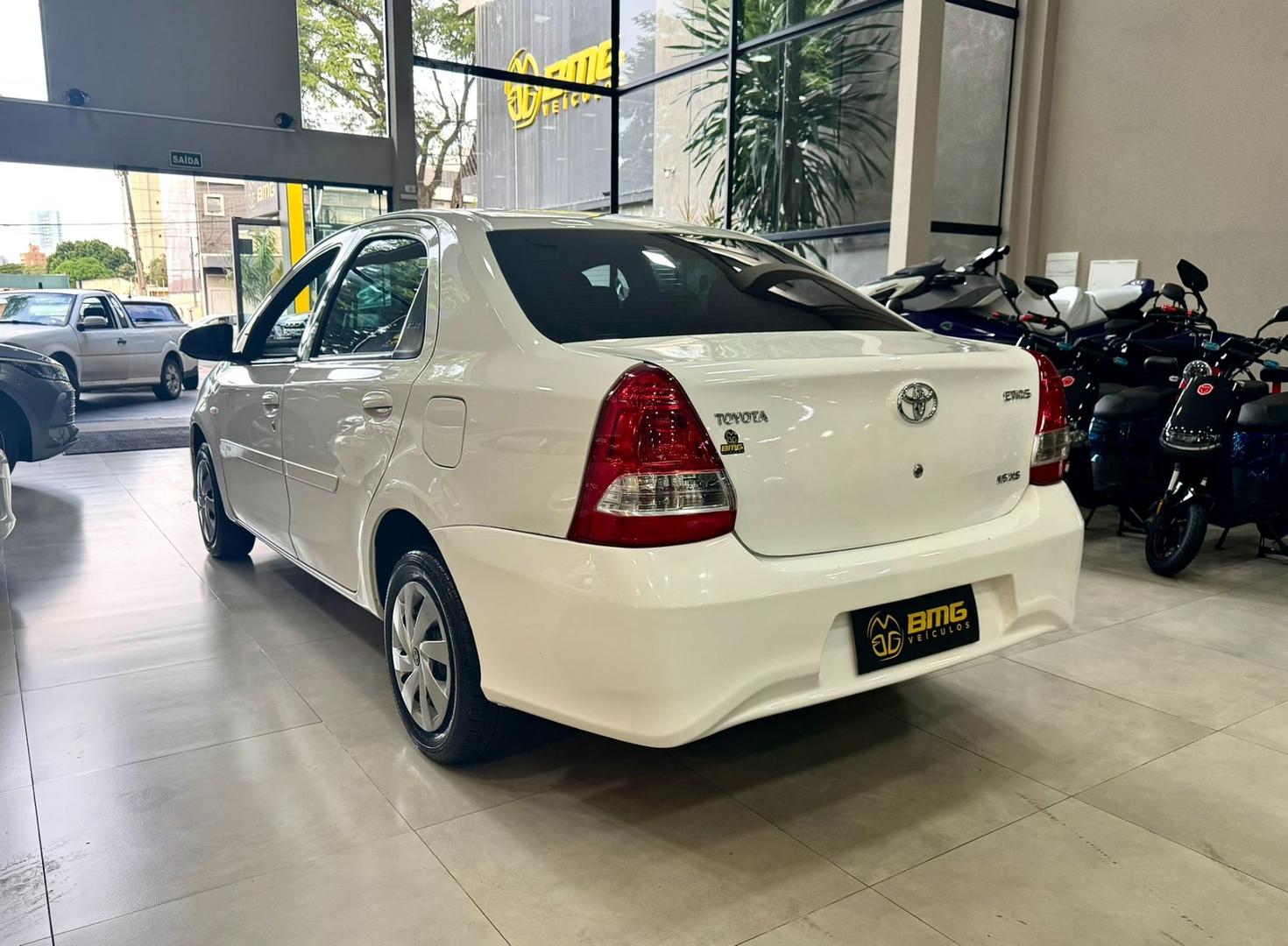 TOYOTA ETIOS SEDAN XS 1.5 - foto 3
