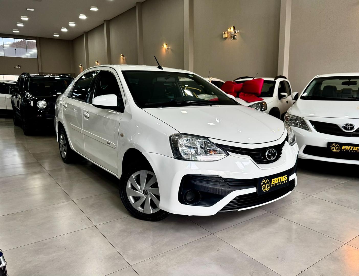 TOYOTA ETIOS SEDAN XS 1.5 - foto 1