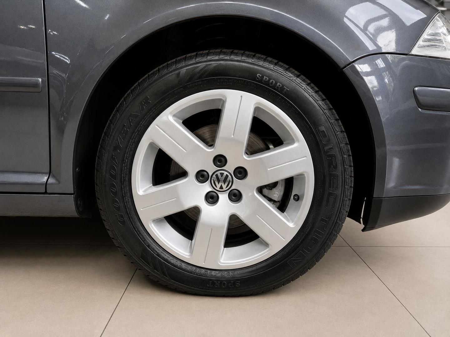 VOLKSWAGEN BORA 2.0 AUT - foto 17