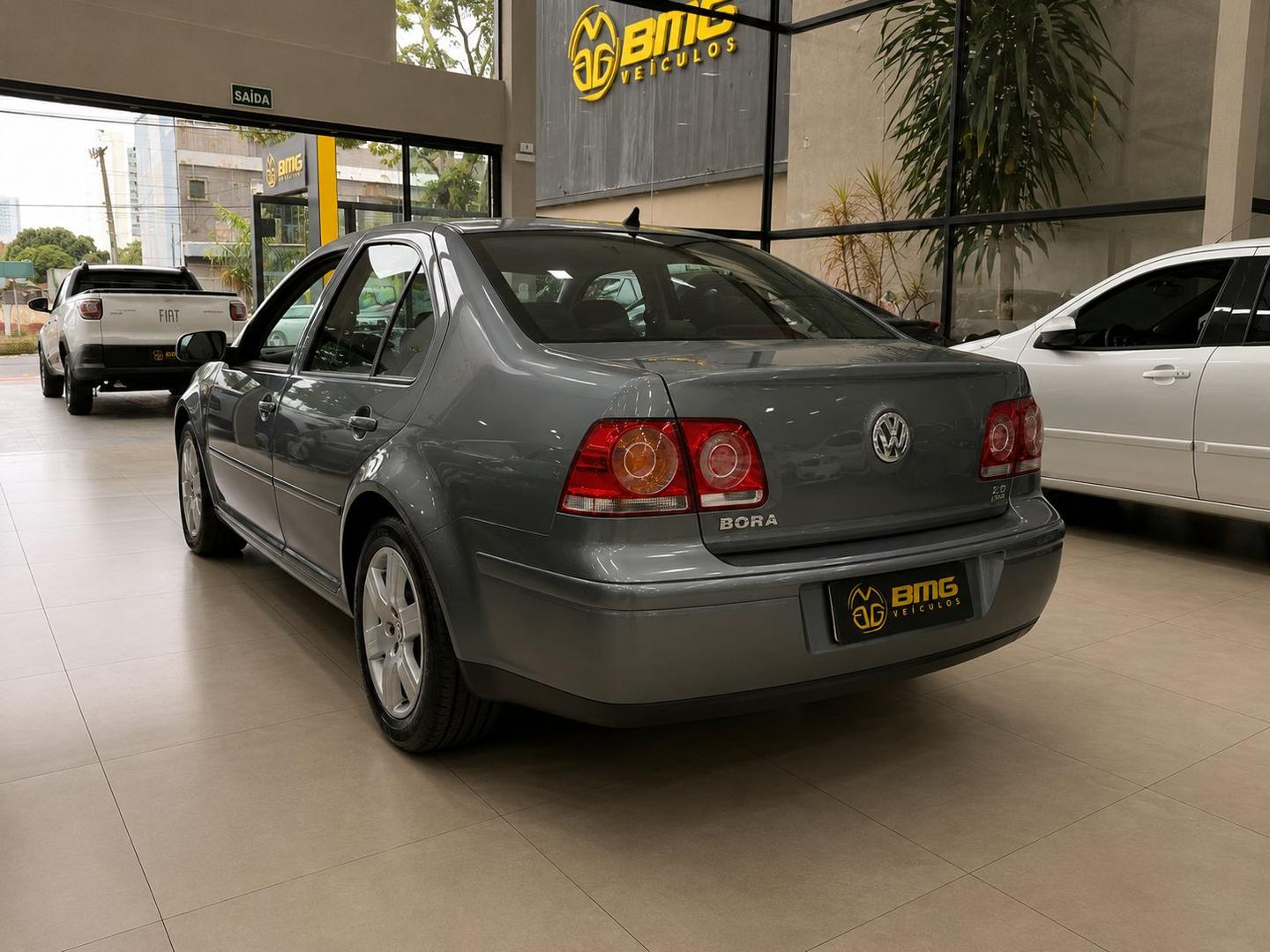 VOLKSWAGEN BORA 2.0 AUT - foto 3